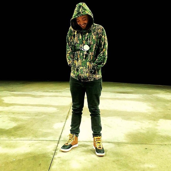 Meet your Posher, David - Picture 1 of 1